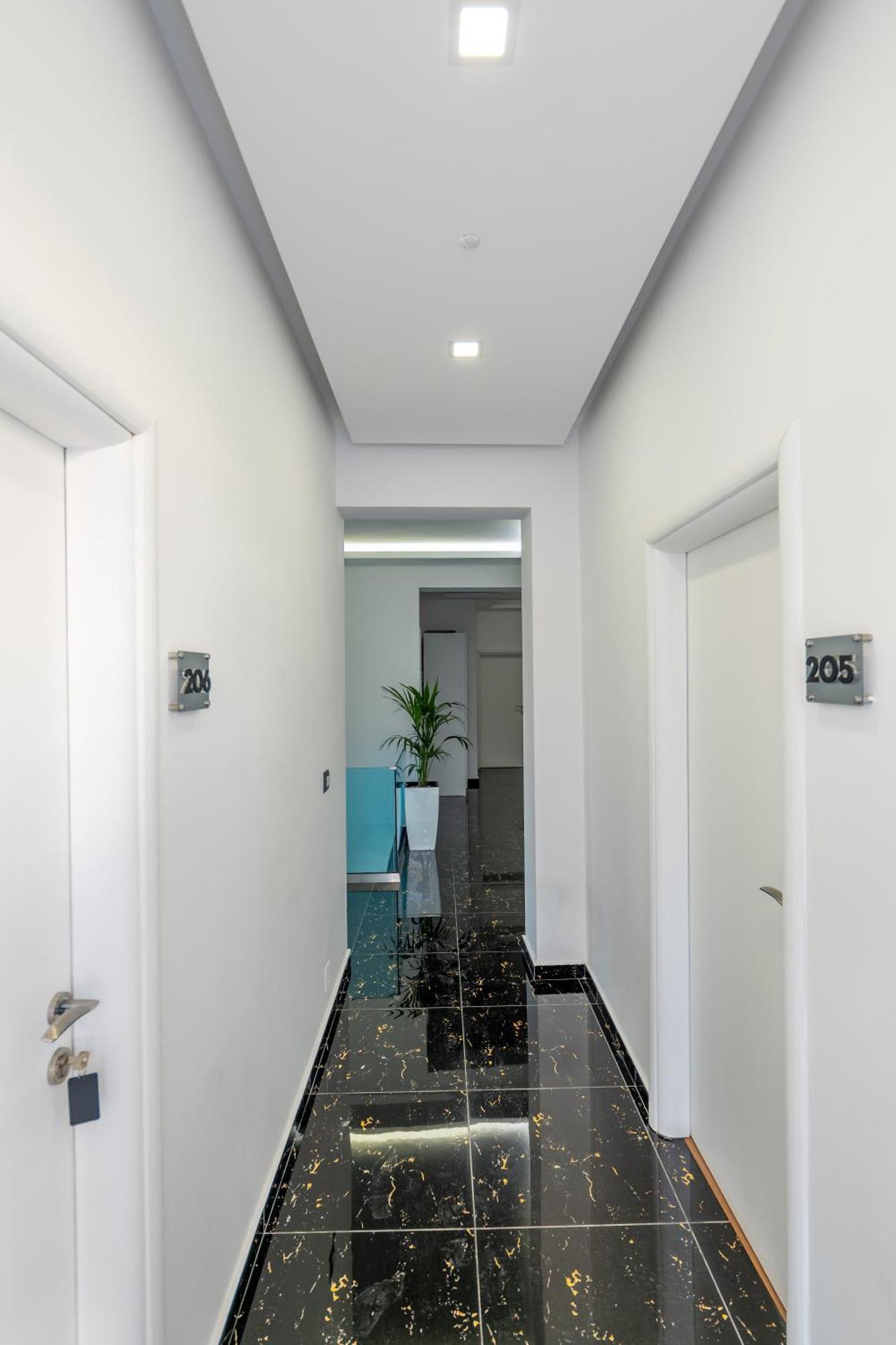 Hotel Myrtai - City Center Sarandë Eksteriør billede