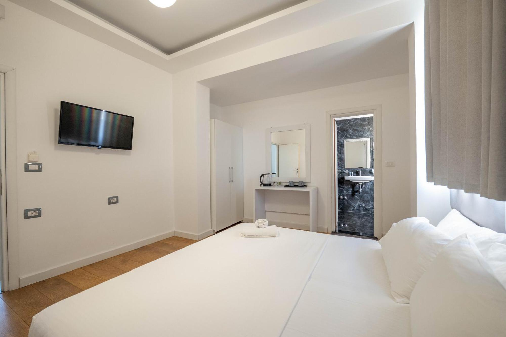 Hotel Myrtai - City Center Sarandë Eksteriør billede