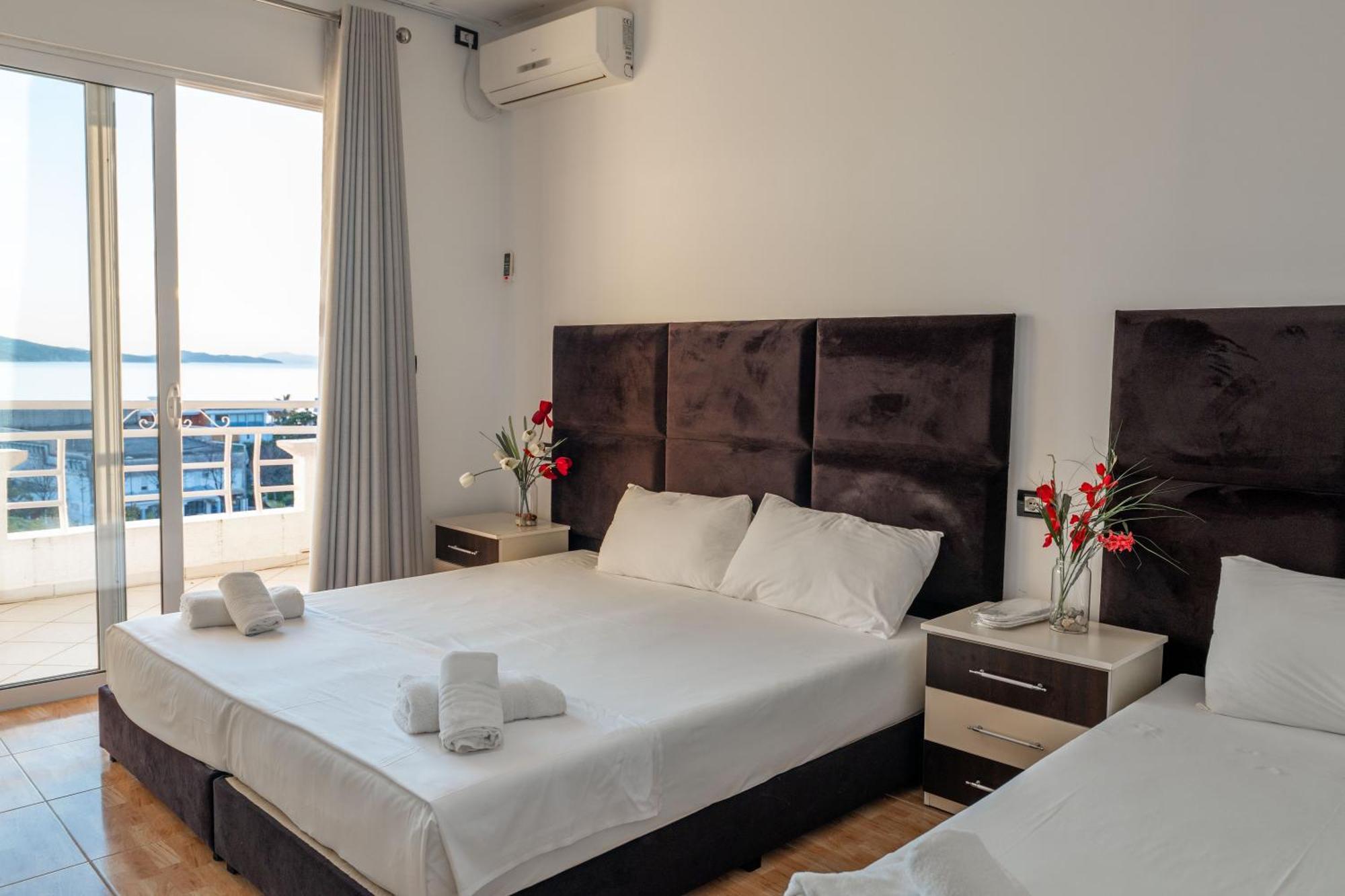 Hotel Myrtai - City Center Sarandë Eksteriør billede