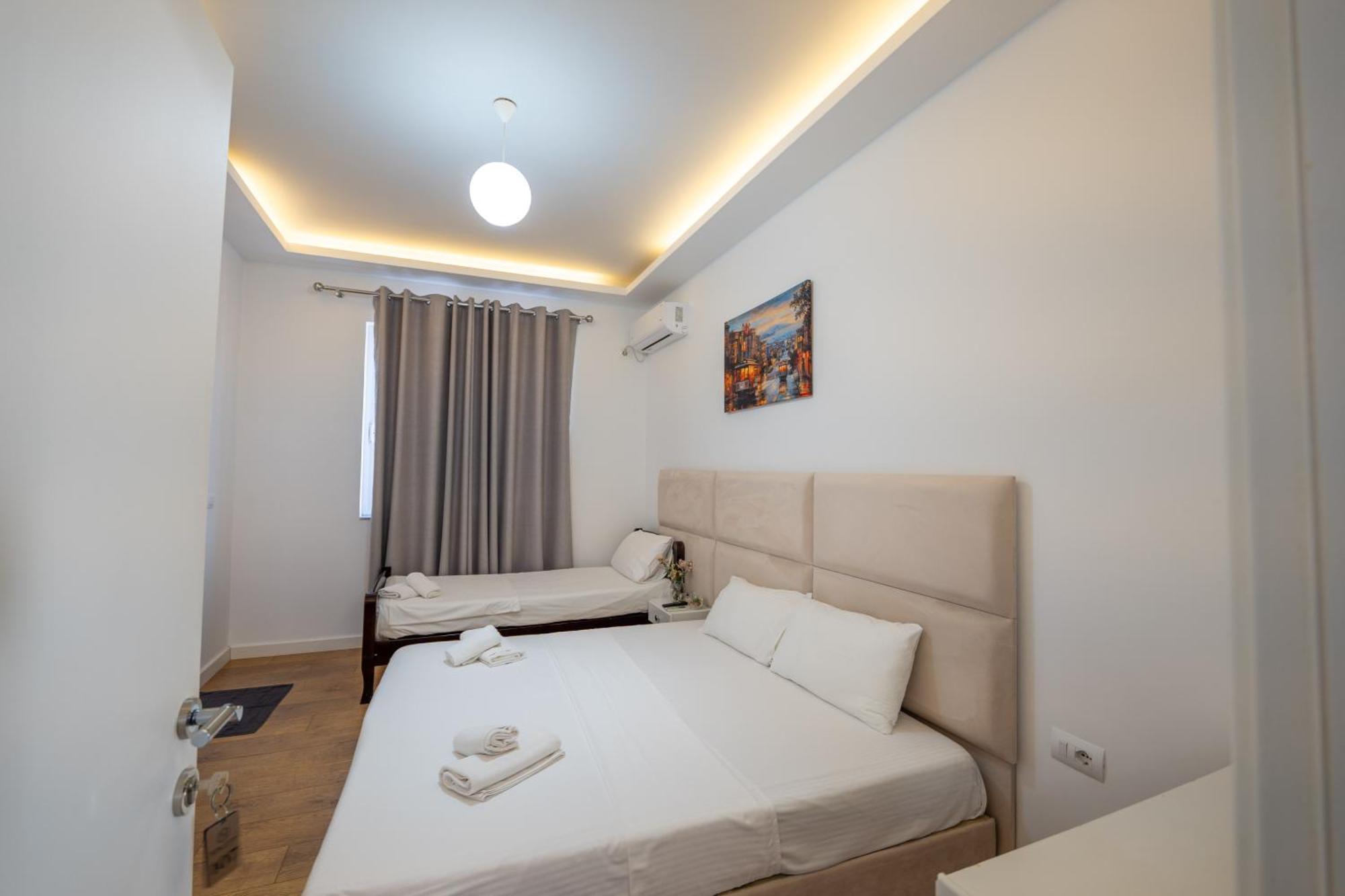 Hotel Myrtai - City Center Sarandë Eksteriør billede