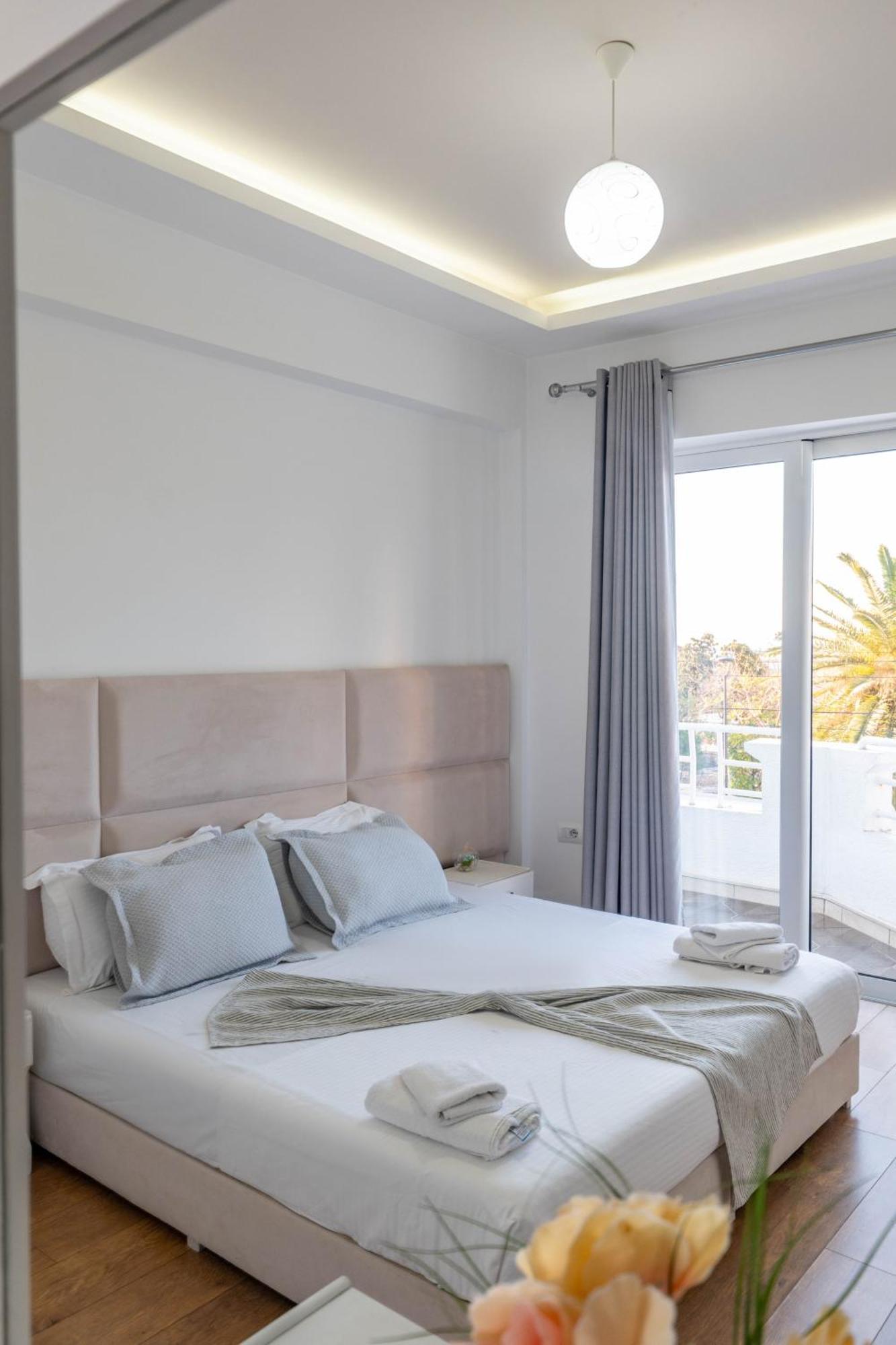Hotel Myrtai - City Center Sarandë Eksteriør billede