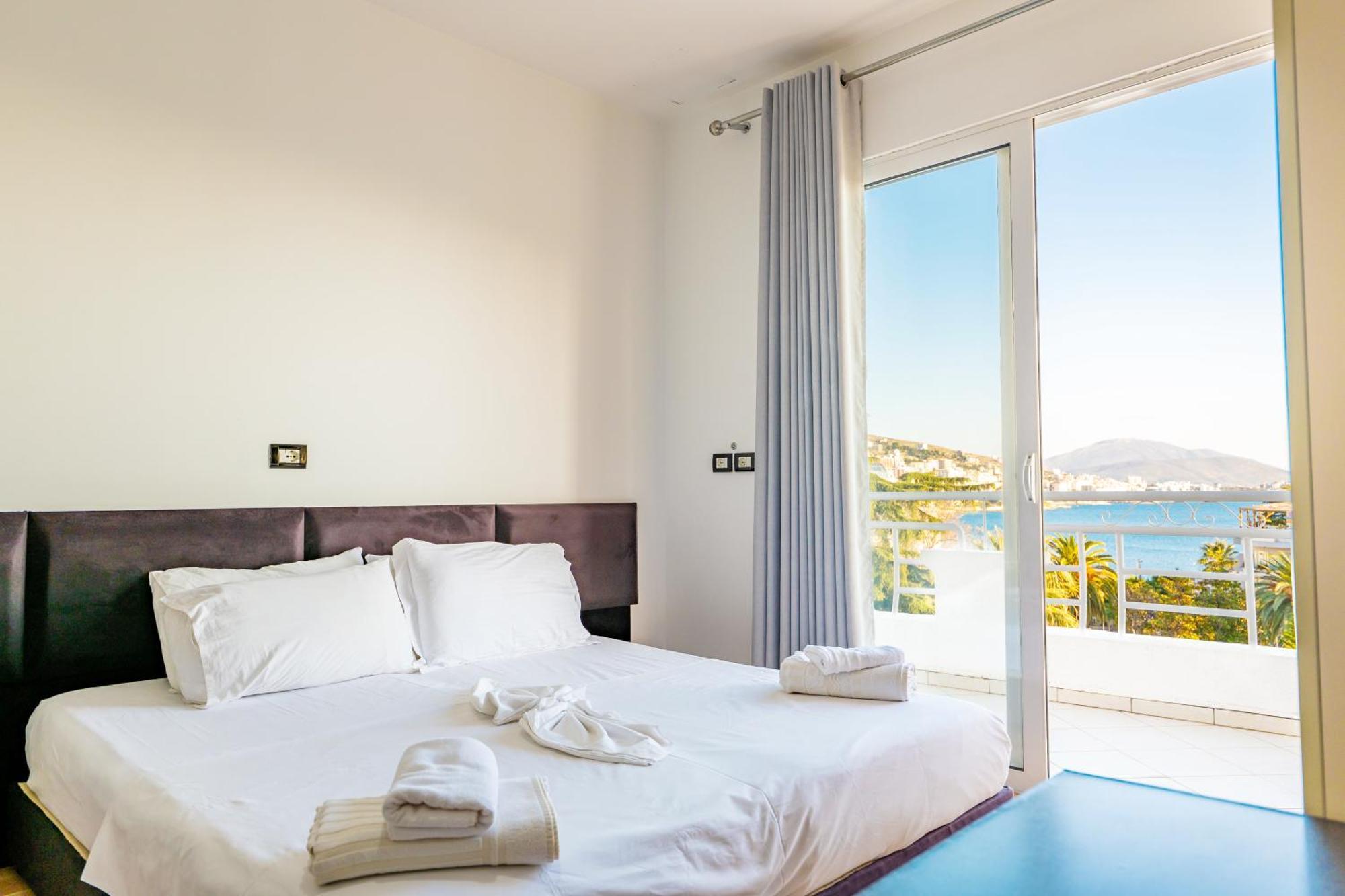 Hotel Myrtai - City Center Sarandë Værelse billede