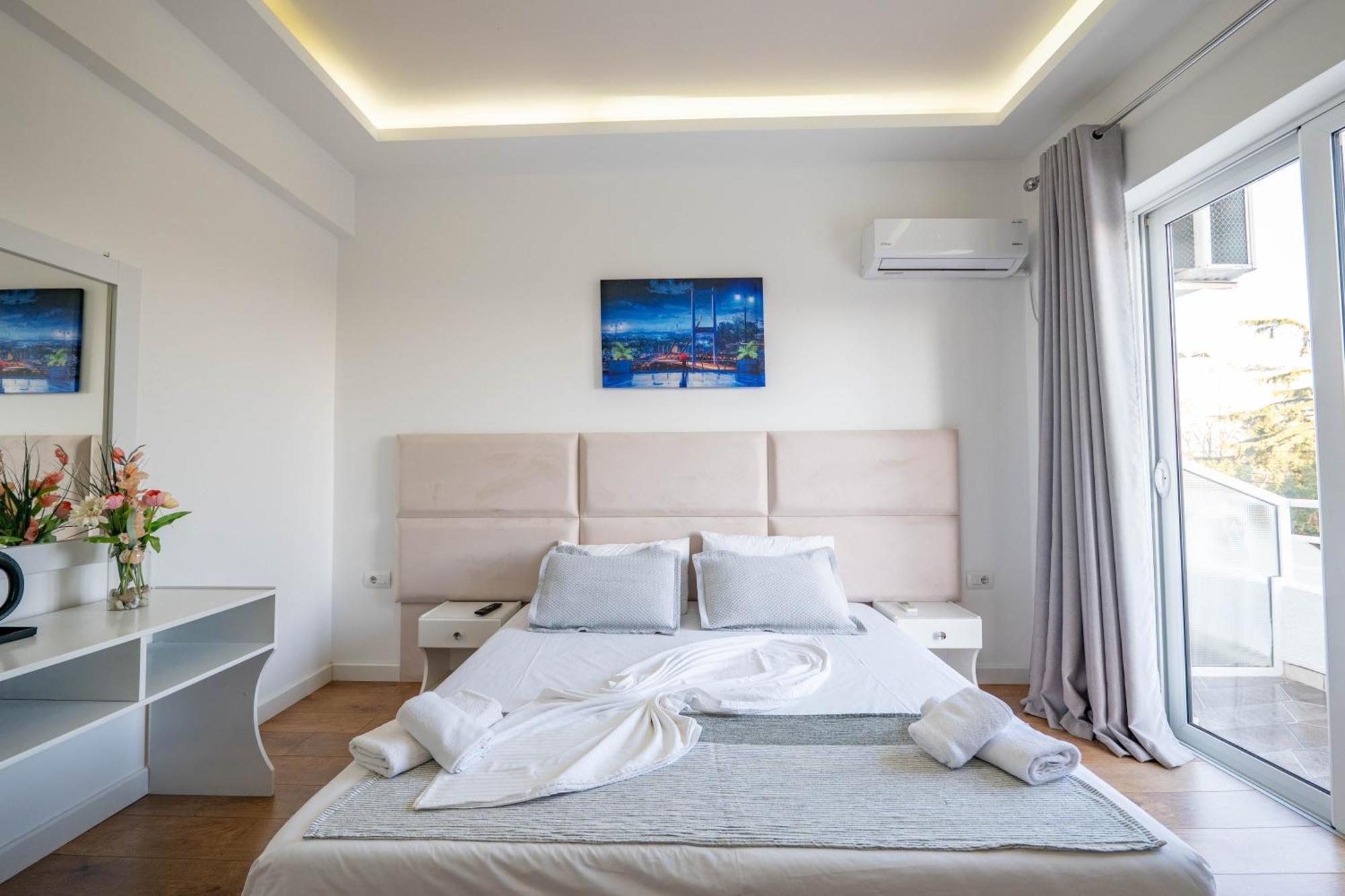 Hotel Myrtai - City Center Sarandë Eksteriør billede